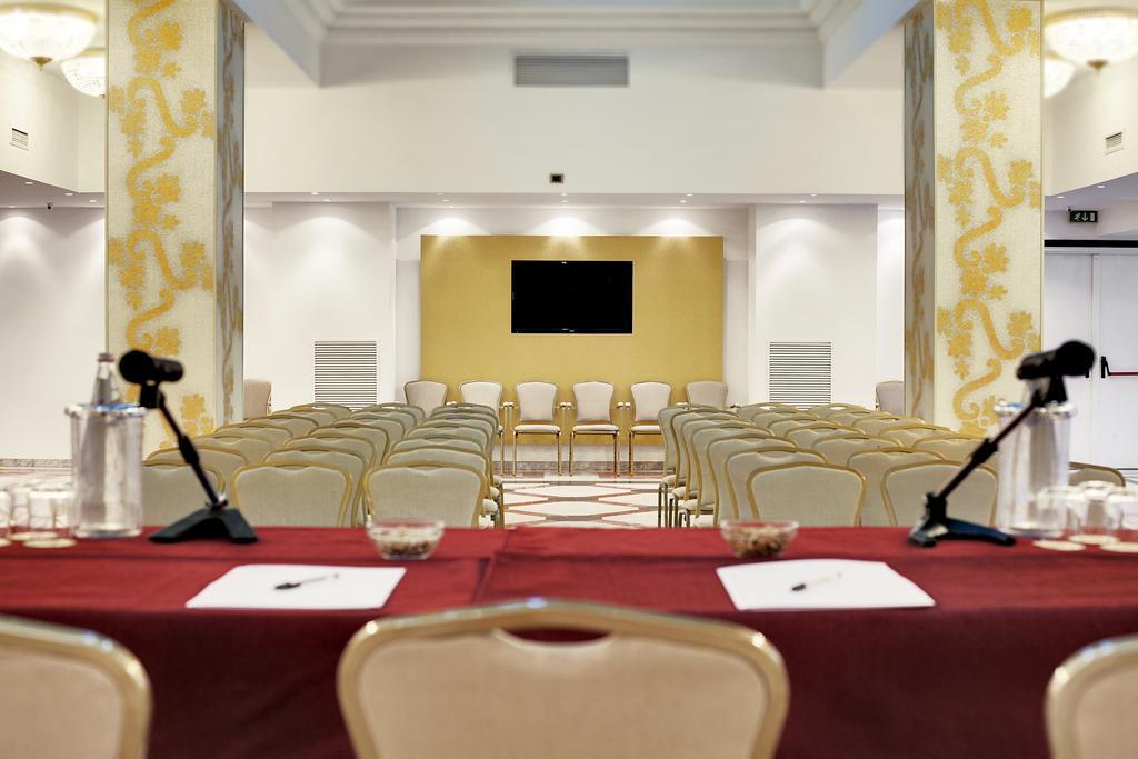 Mediterraneo Palace Hotel Рагуза Екстериор снимка