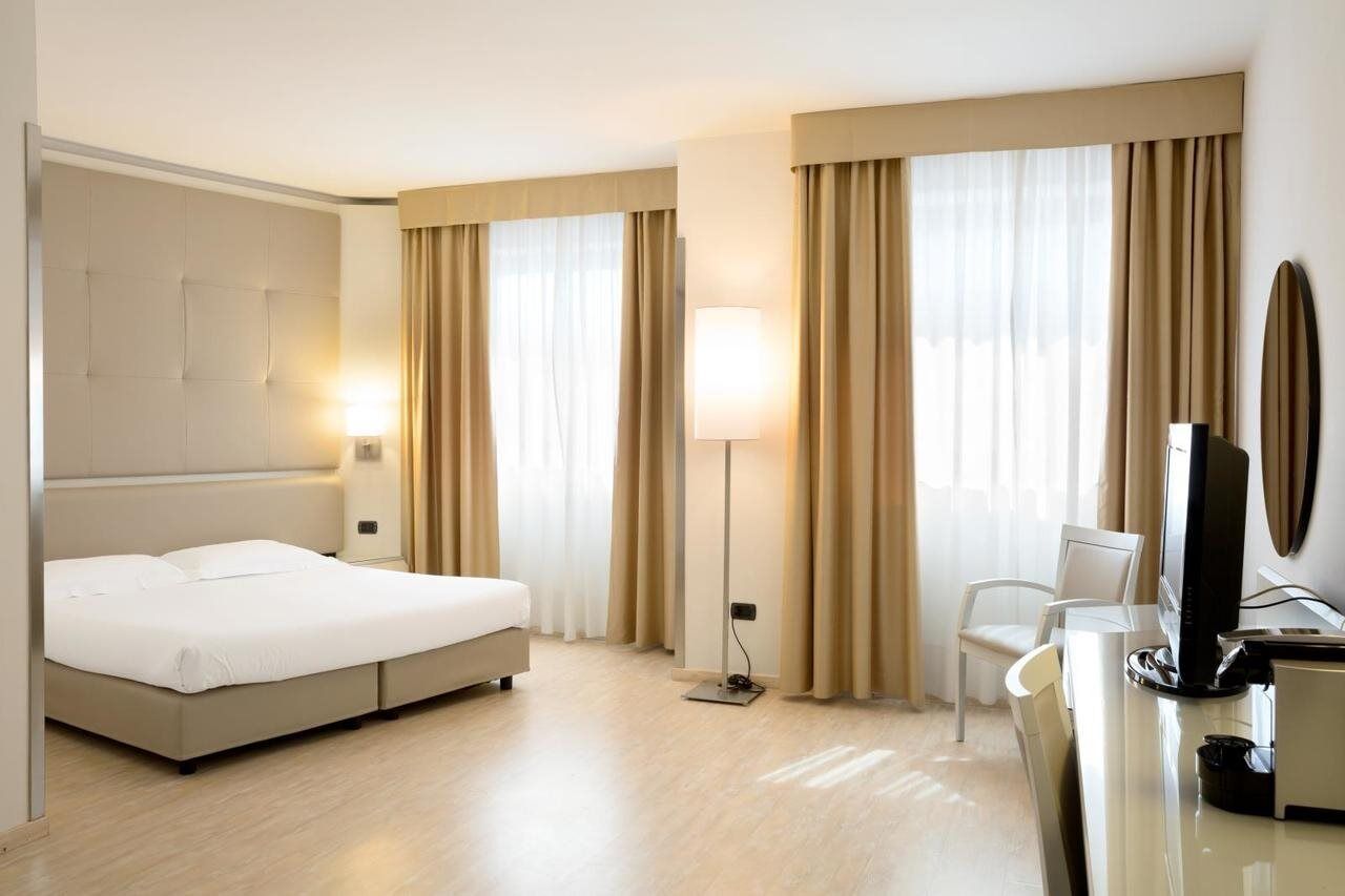 Mediterraneo Palace Hotel Рагуза Екстериор снимка