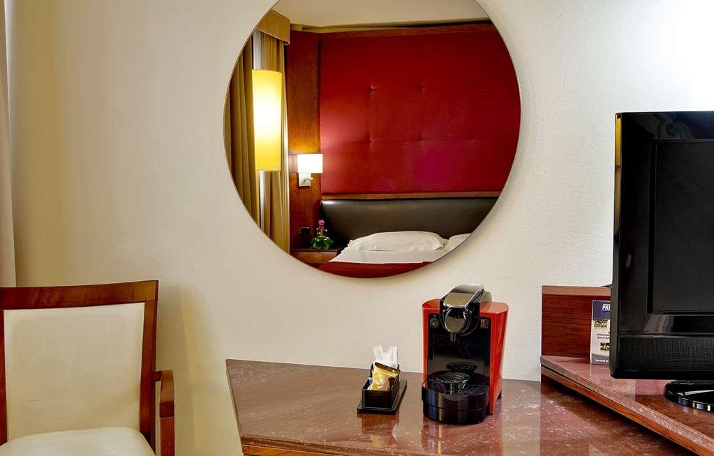 Mediterraneo Palace Hotel Рагуза Стая снимка