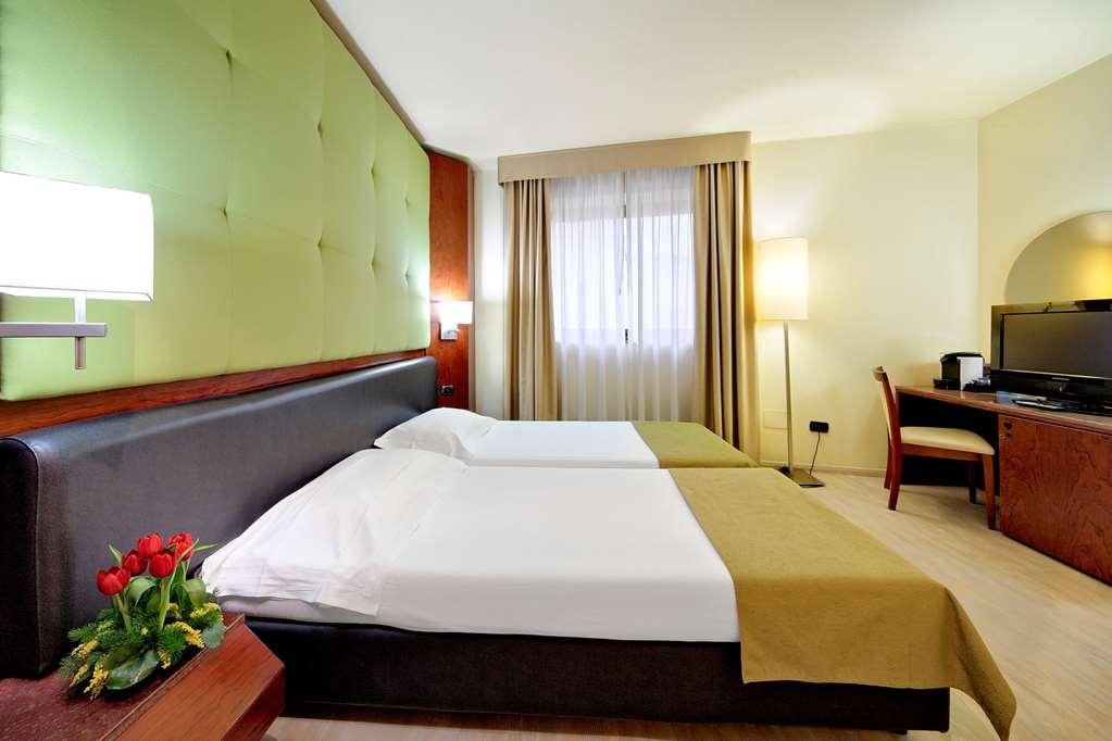 Mediterraneo Palace Hotel Рагуза Стая снимка